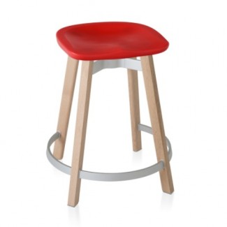 Eco Friendly Indoor Restaurant Furniture Emeco SU Series Counter Stool - Recycled Polyethylene Seat With Wooden Legs - Red